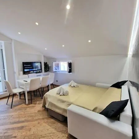 Apartment Homeholidaysanremo - Luxe & Glamour Sanremo