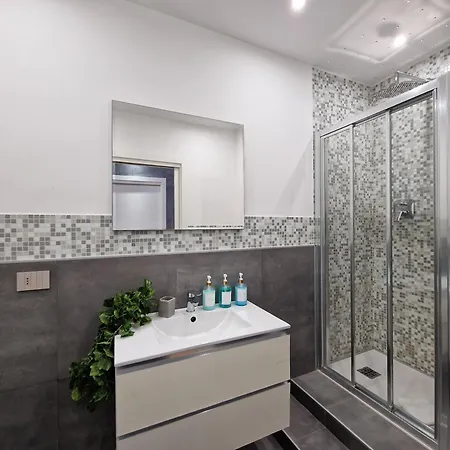 Homeholidaysanremo - Luxe & Glamour Apartman