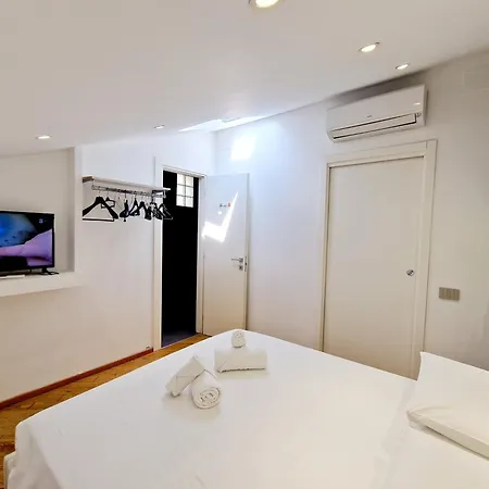 Apartment Homeholidaysanremo - Luxe & Glamour Sanremo