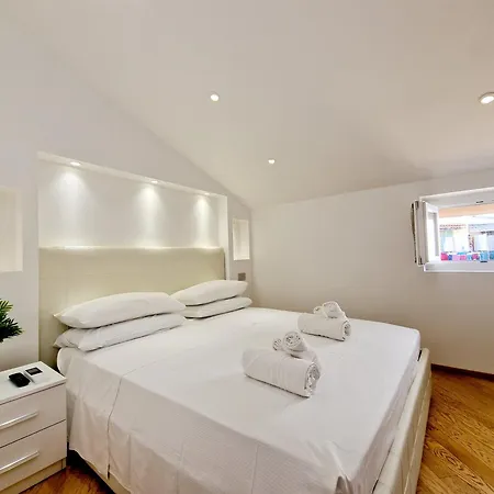Appartement Homeholidaysanremo - Luxe & Glamour