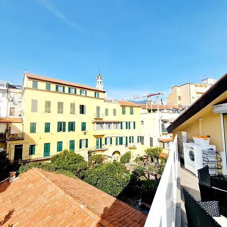 Homeholidaysanremo - Luxe & Glamour Apartman