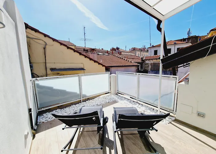 Homeholidaysanremo - Luxe & Glamour Apartament