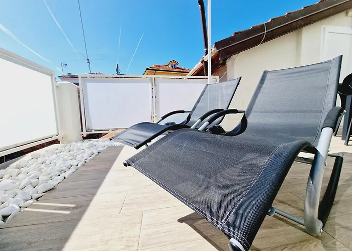 Homeholidaysanremo - Luxe & Glamour Apartament