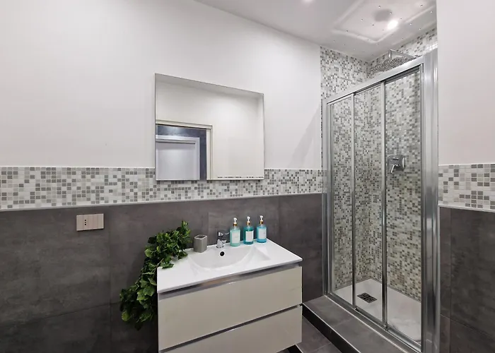 Homeholidaysanremo - Luxe & Glamour Apartamento