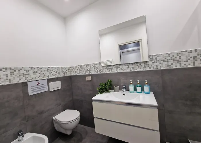 Apartament Homeholidaysanremo - Luxe & Glamour San Remo